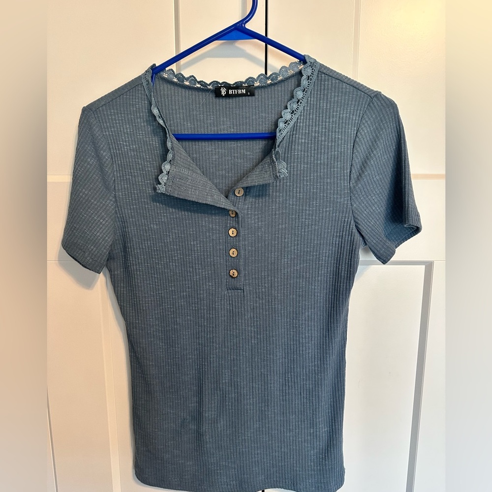 BTBFM. Ribbed t shirt
